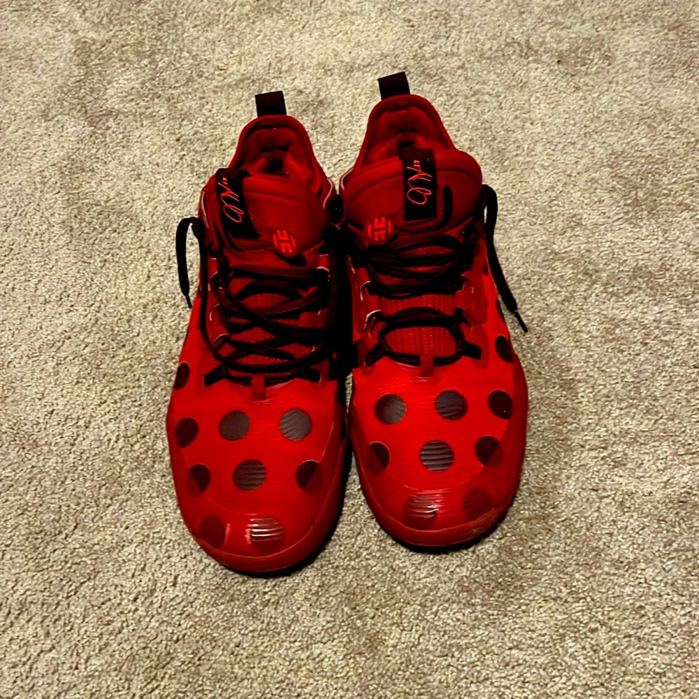 Slightly worn Harden vol. 5 Futurenatueral ‘Team Power Red’ size 12